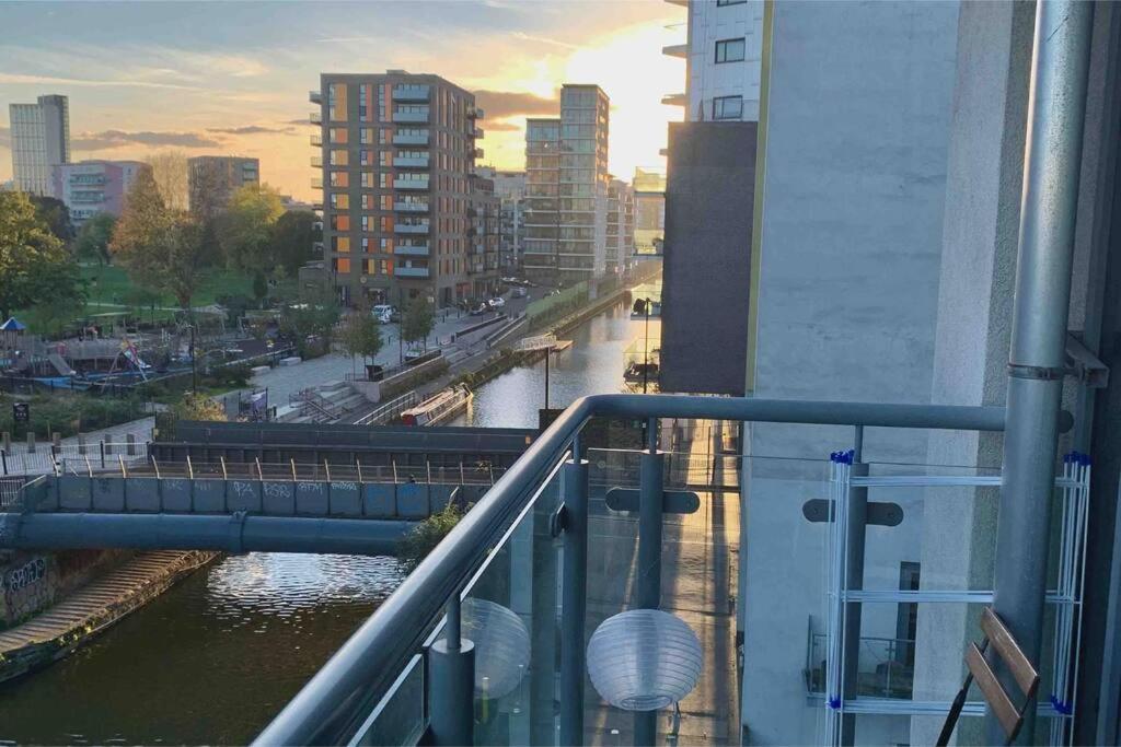 Canal Room ロンドン エクステリア 写真